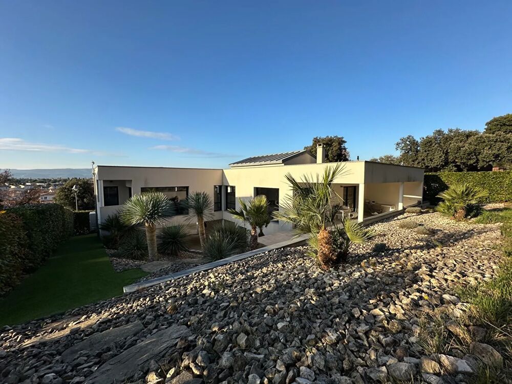 Vente Maison Villa d'Architecte de 216 m² avec Vue Imprenable Montélimar
