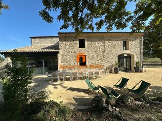 Maison 14 pièces 500 m² · à Puy-Saint-Martin · 500 m² · 1 470 000 €