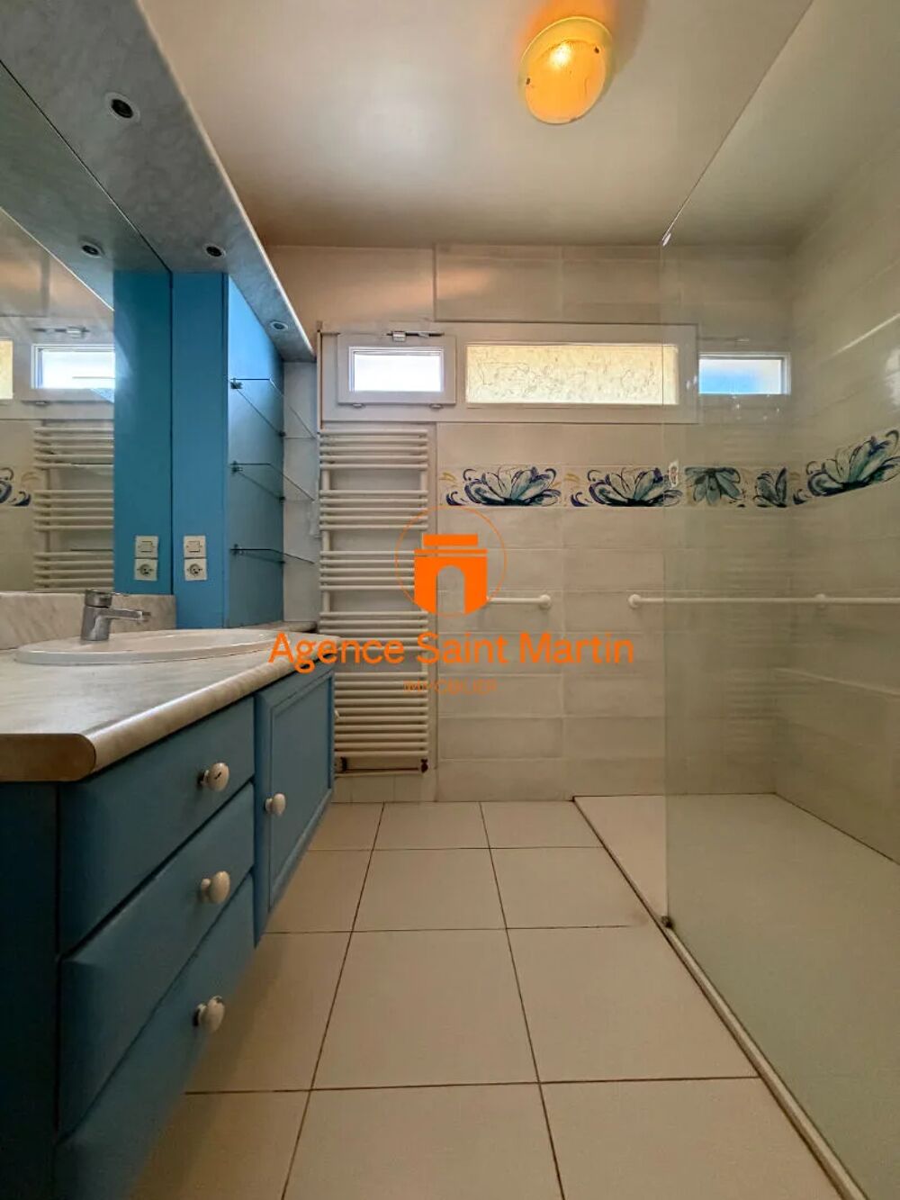 Appartement Montelimar avec vue dégagée, Garage et Cave