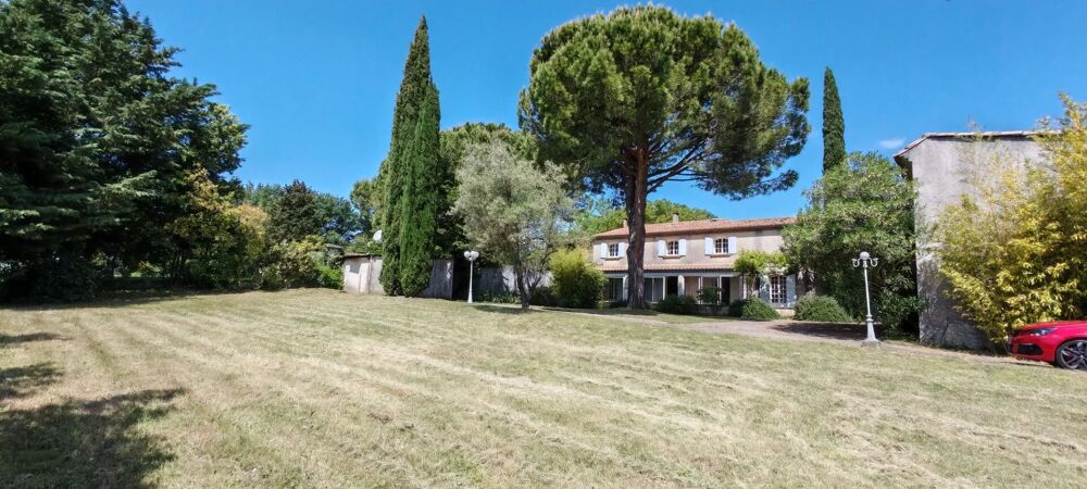 Propriété de charme en pleine campagne avec parc arboré et grande grange