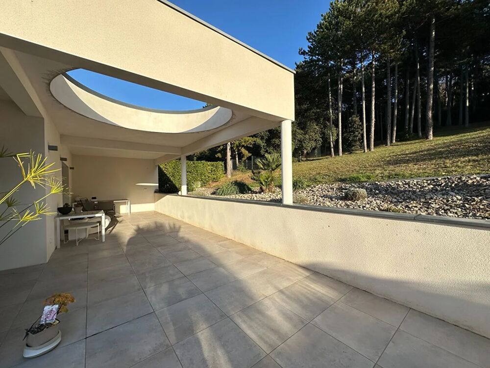 Vente Maison Villa d'Architecte de 216 m² avec Vue Imprenable Montélimar