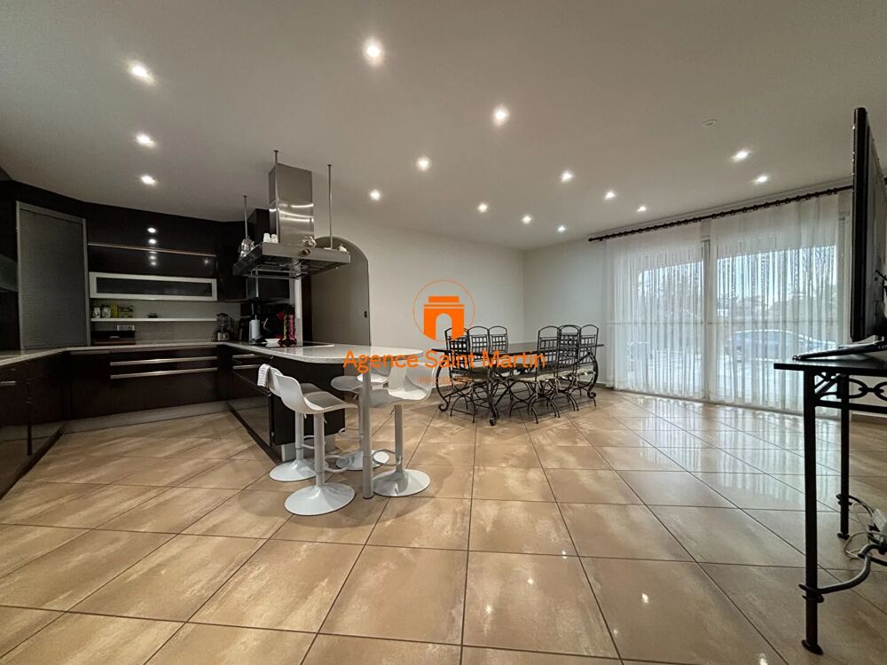 Spacieuse Maison de 240 m²