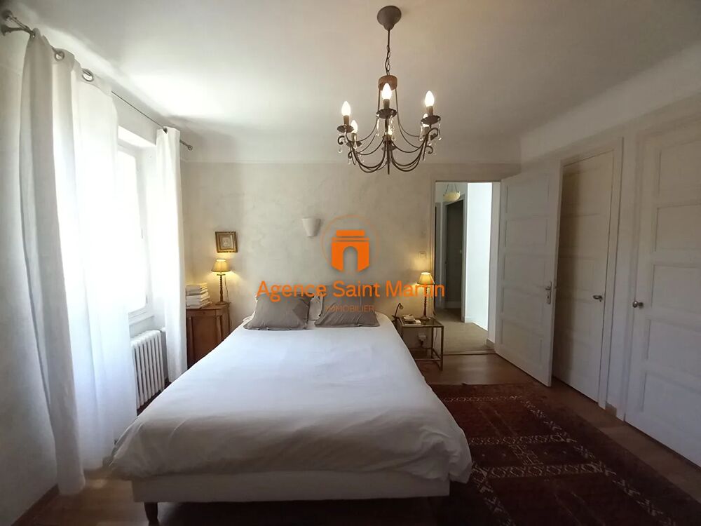 Vente Maison Maison bourgeoise de 190 m² avec 5 chambres Sur 1900 m² de Terrain + Piscine Viviers