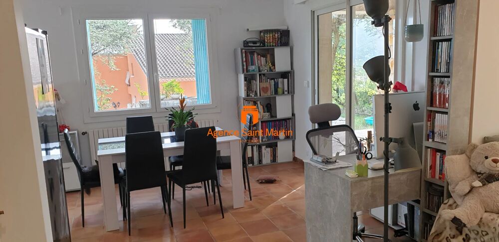 Au fond d'une Impasse, Grande Maison Familiale