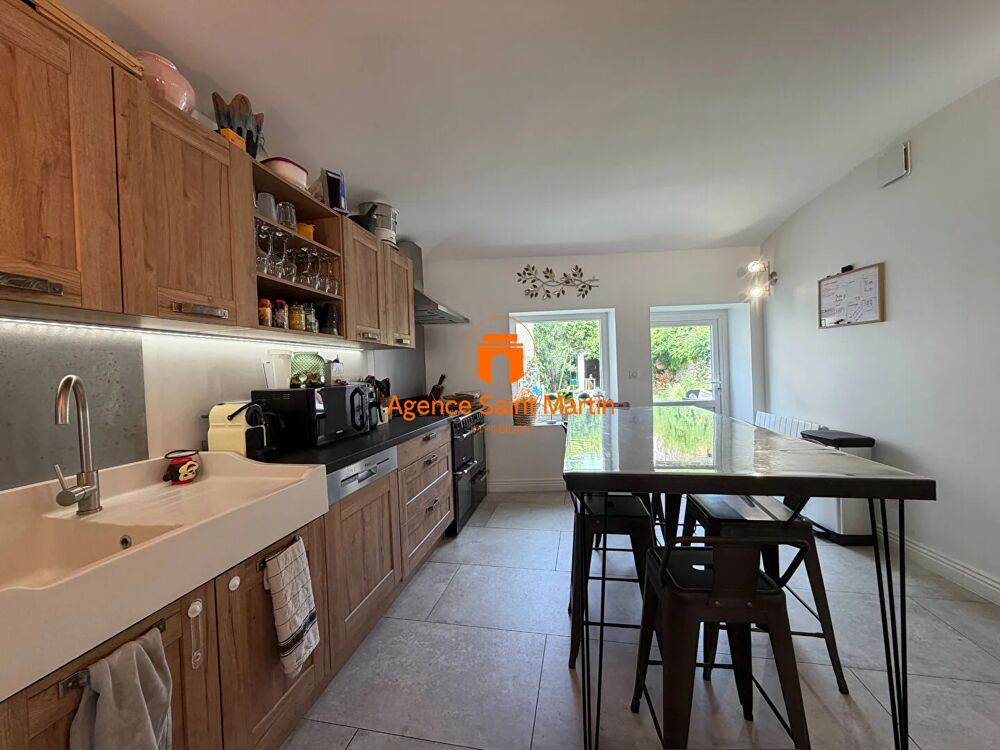 Vente Maison Belle Maison de Village entièrement rénovée avec Garage et Jardin Ancône