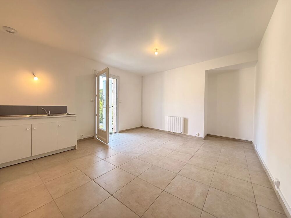 Vente Immeuble Immeuble de 716m² avec 348m² de local loué Rochemaure