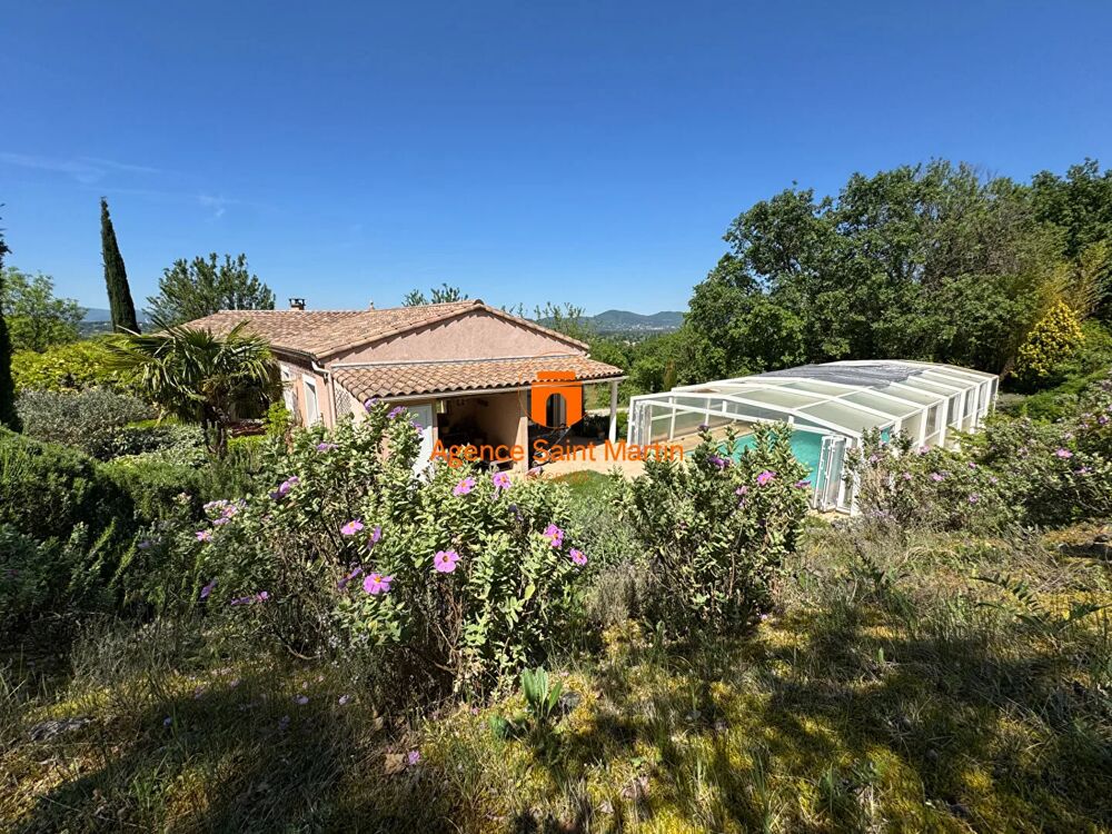 Belle Maison sur un Magnifique terrain de 3 225 m² arboré avec piscine