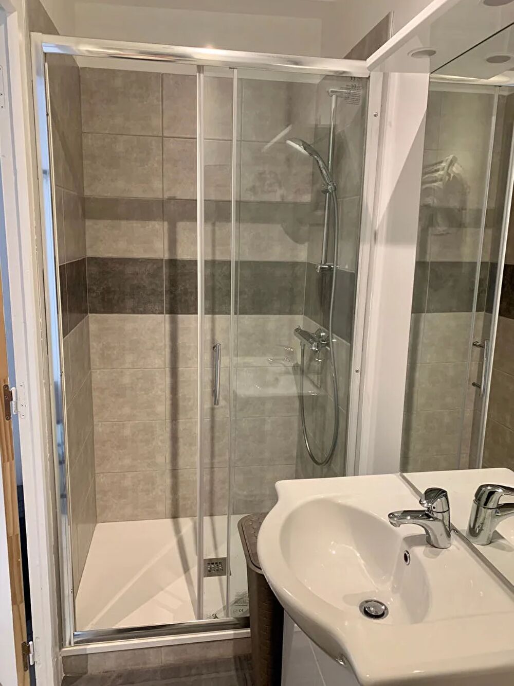 Location Appartement STUDIO CENTRE VILLE MONTELIMAR Montélimar