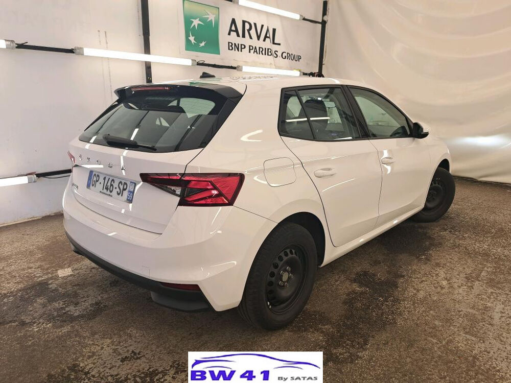 Fabia 1.0 MPI 65 Active 2023 occasion 41250 Neuvy