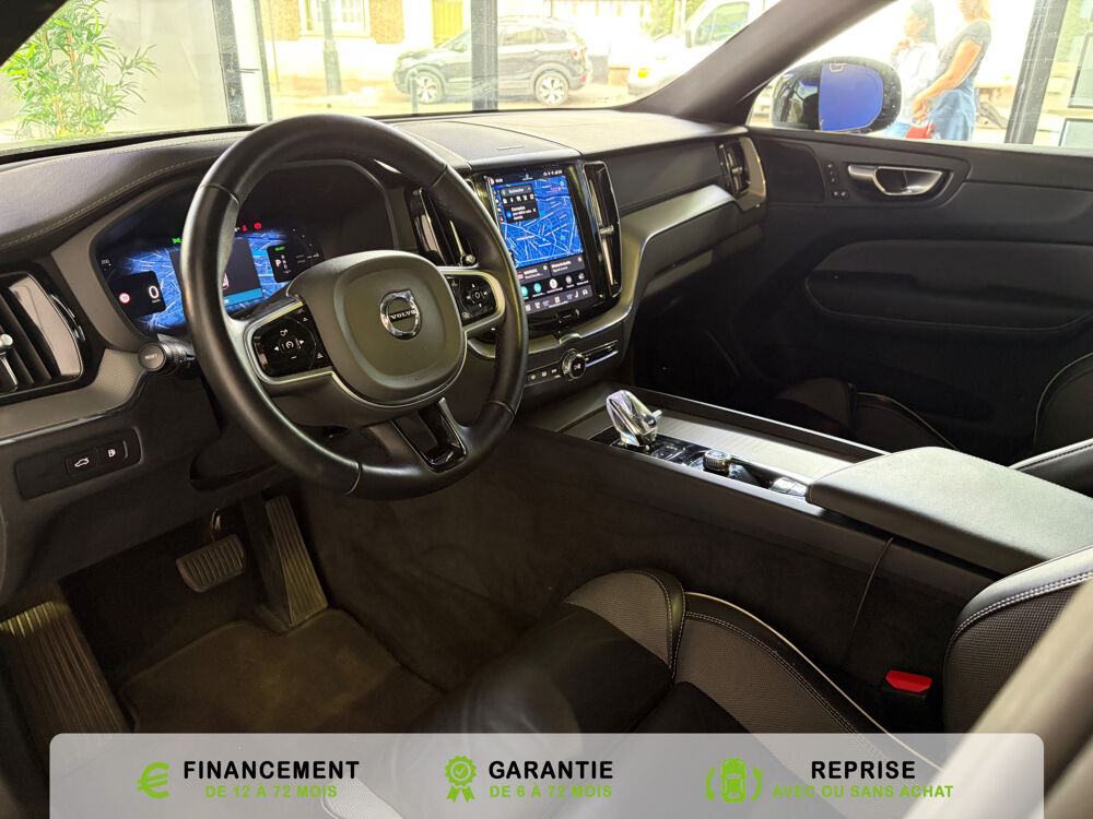 XC60 T6 AWD 253 ch+145 ch Geartronic 8 Black Edition 2025 occasion 94100 Saint Maur des Foss&eacute;s