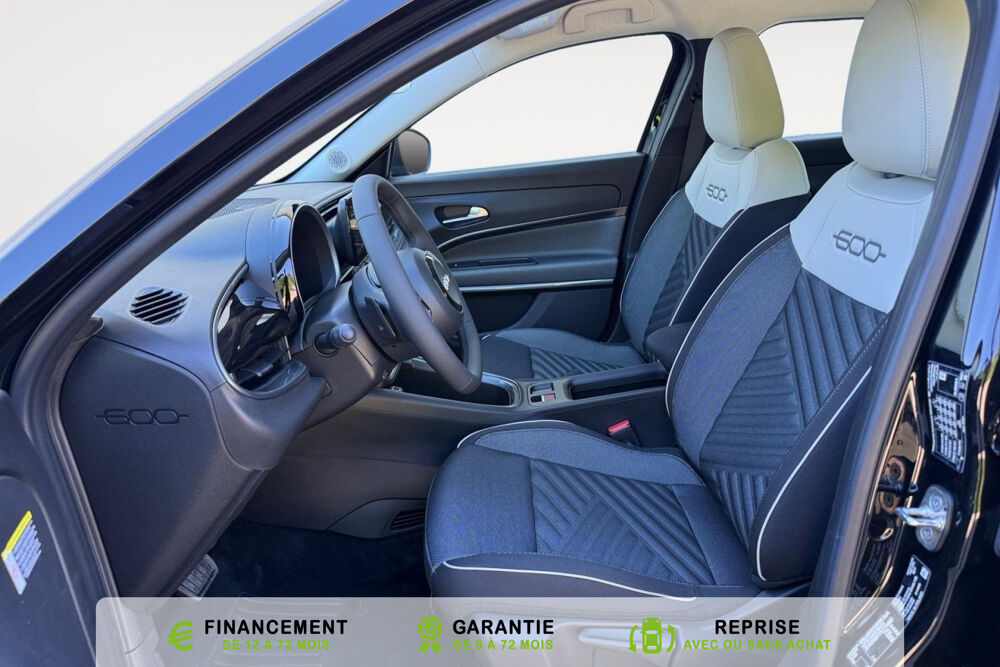 Fiat 600 T-Gen 3 1.2 Hybrid 145ch eDCT6 Icone 2026 occasion 94100 Saint Maur des Foss&eacute;s