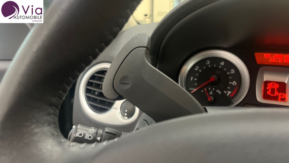 Clio III 1.6 16V 110 Dynamique Proactive A 2007 occasion 61000 ALENCON