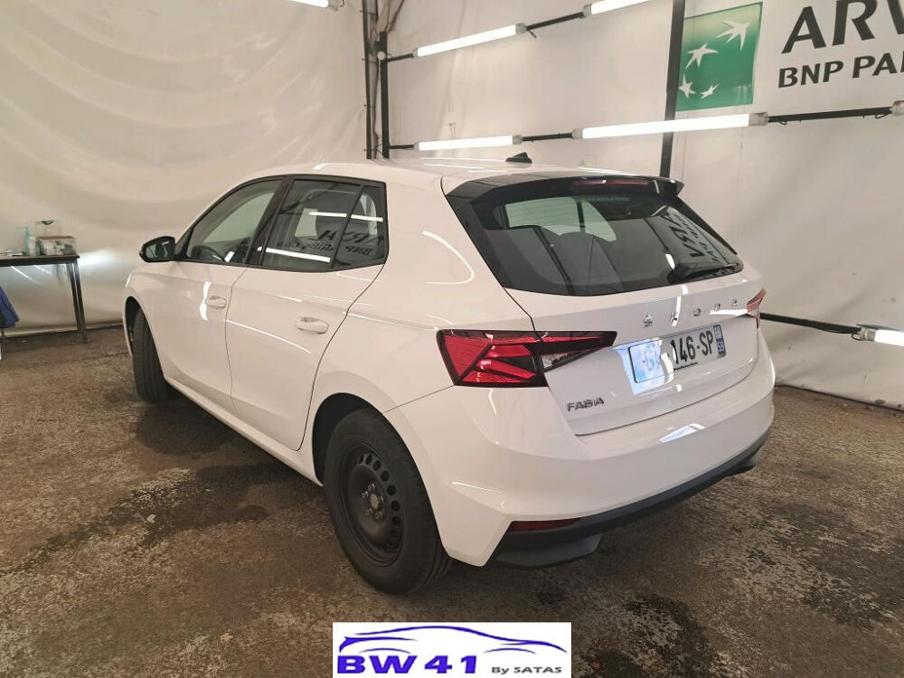 Fabia 1.0 MPI 65 Active 2023 occasion 41250 Neuvy