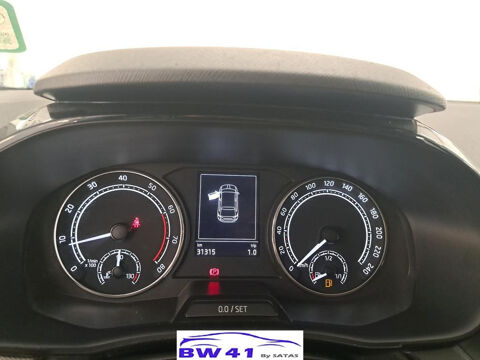 Fabia 1.0 MPI 65 Active 2023 occasion 41250 Neuvy