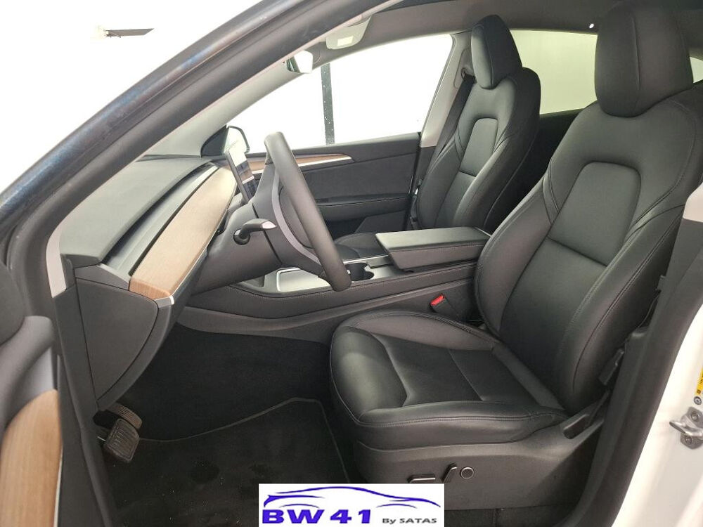 Model Y Grande Autonomie Dual Motor AWD 2023 occasion 41250 Neuvy