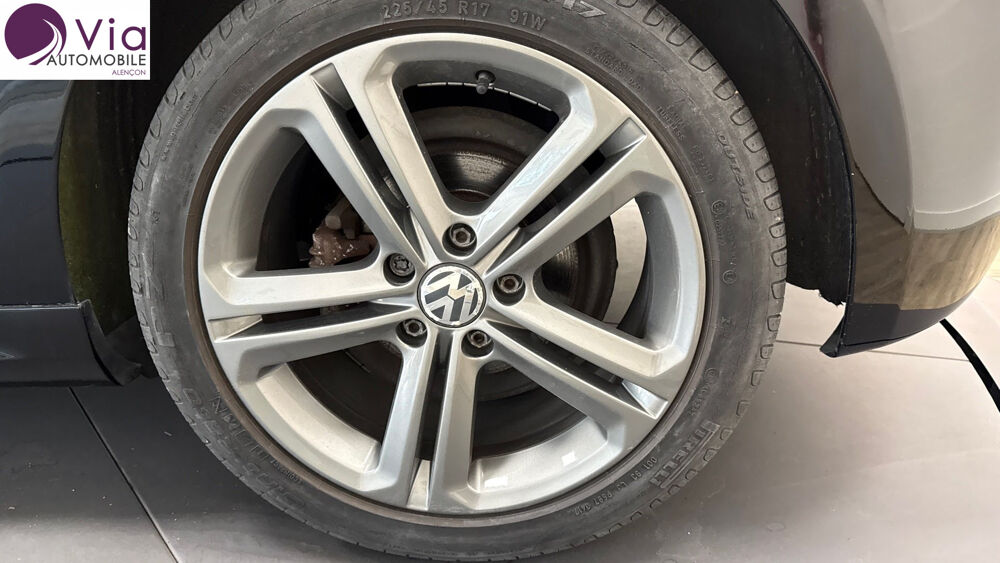 Golf 1.6 TDI 105 Carat / Pack R LIne 2010 occasion 61000 ALENCON