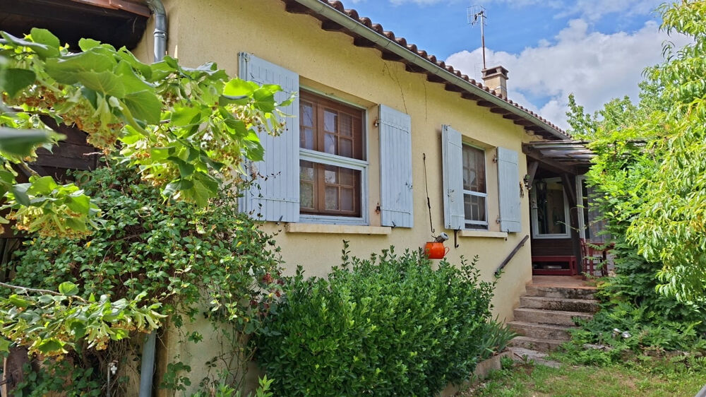 Maison de plain-pied avec parc arboré de 9 700 m2 Entre Siorac-en-Périgord et Belvès