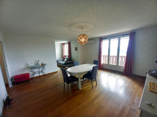  Appartement à louer 5 pièces 111 m²