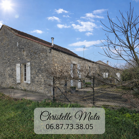   MAISON DE PLAIN-PIED EN PIERRE A RENOVER Maison - 4 pi�ce(s) - 93 m�