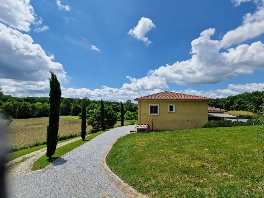 Maison contemporaine avec vue panoramique et piscine Secteur Monflanquin / Villeneuve-sur-Lot