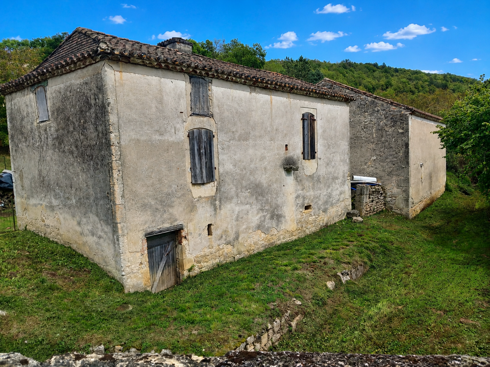 Vente Maison EXCLUSIVITÉ -ENSEMBLE EN PIERRE AVEC MAISON ET GRANGE. Grezels