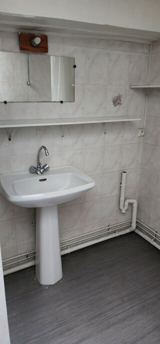 Appartement à louer 3 pièces 56 m²