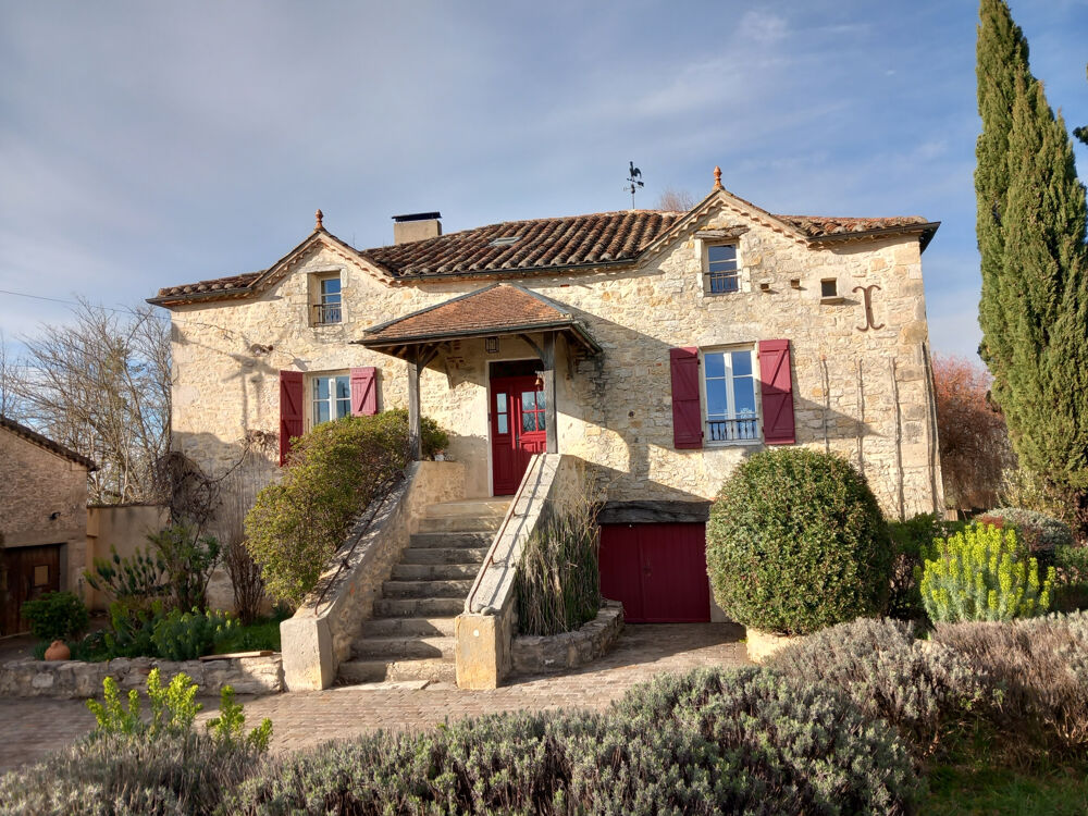 MAISION DE MAITRE AVEC SON GITE ET GRANGE