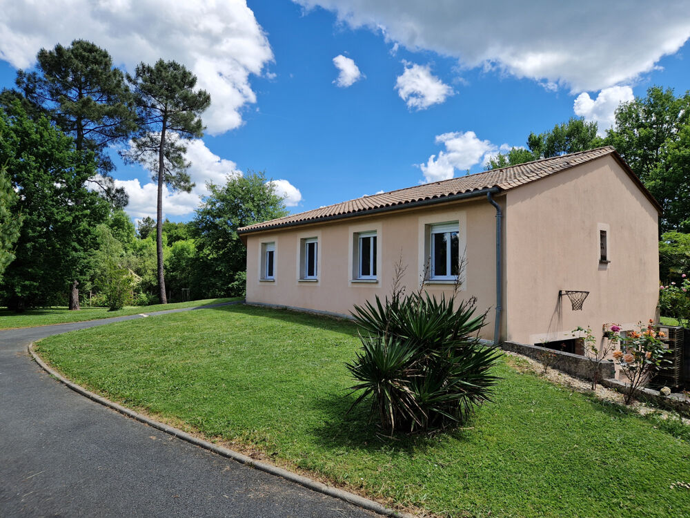 Vente Maison BAISSE DE PRIX   Maison plain-pied 146 M2   4 CHAMBRES   PISCINE   6 285 M2 de terrain Notre dame de sanilhac