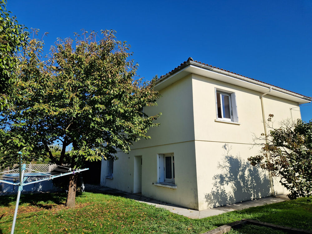 Dans un quartier calme, Maison sur sous-sol aménagé avec 4 chambres, terrain clos et arboré.