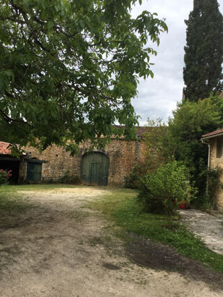  Appartement � vendre 10 pi�ces 285 m� Prats du perigord