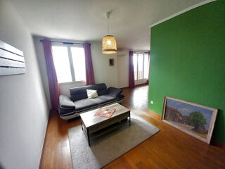  Appartement à louer 5 pièces 111 m²