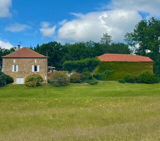  Propriété/château à vendre 8 pièces 217 m²
