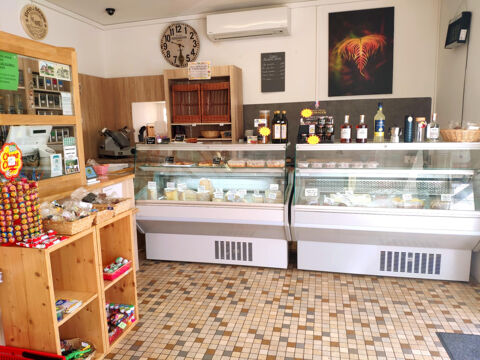   Fonds de commerce   Épicerie multiservices et traiteur avec logement   Saint-Front-sur-Lémance 