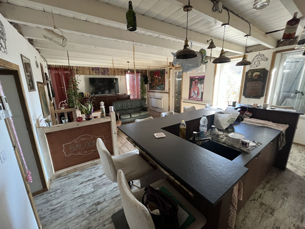 Vente Maison Maison sur 2 niveaux avec jardin, dépendance de 80 m2 et beaux volumes   Fumel Fumel