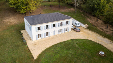   En semi-campagne Maison de construction récente sur sous-sol /Classée A en Performance énergétique Maison - 10 pièce(s) - 290 m²
