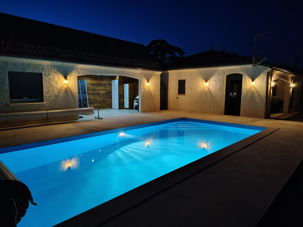 Villa contemporaine avec piscine à Montaigu-de-Quercy 119 m2