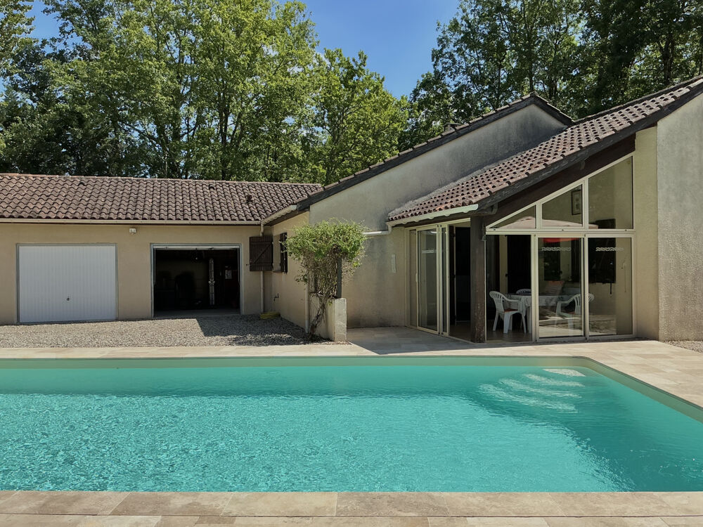 Maison de plain pied avec piscine