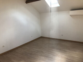  Appartement � vendre 11 pi�ces 80 m�