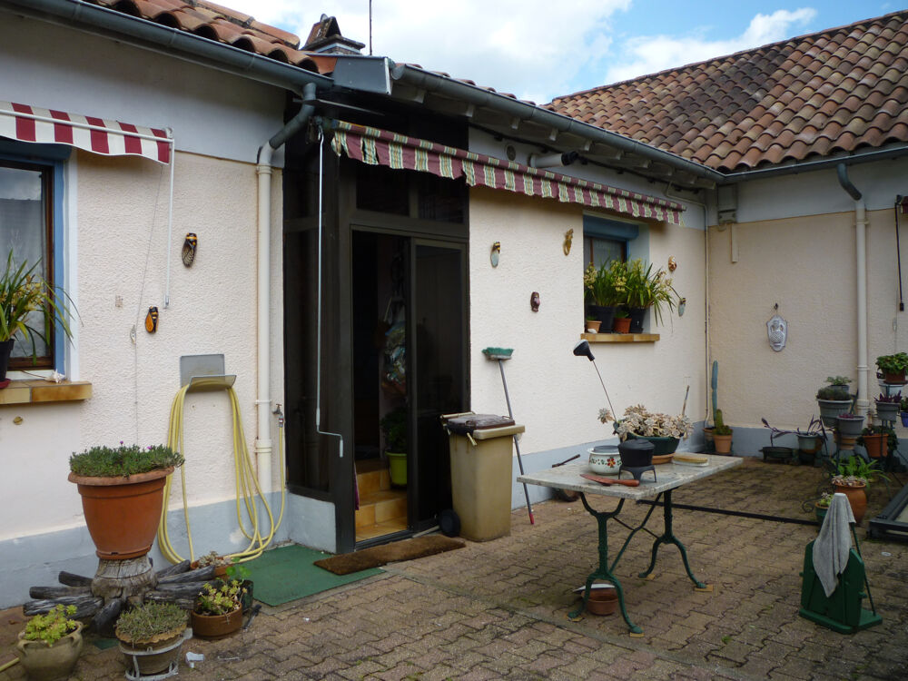 EXCLUSIVITE - VENTE A TERME OCCUPE - MAISON DE VILLAGE
