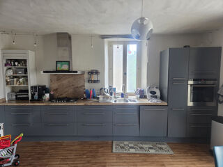  Maison à vendre 10 pièces 232 m²