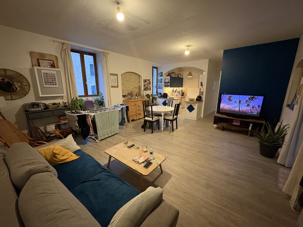 Vente Appartement Appartement T3 avec deux garages et jardin   Centre-ville Puy l eveque