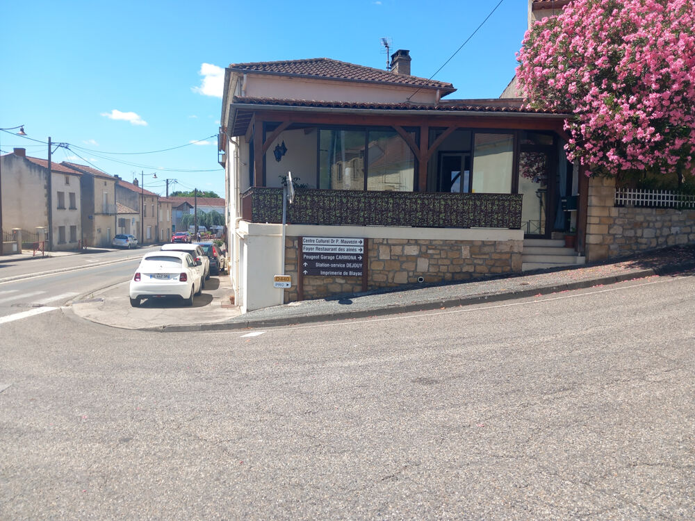 MAISON DE VILLAGE DE TYPE F4 AVEC GARAGE