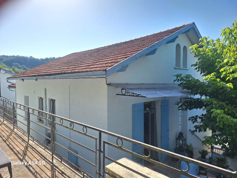 Authentique longère avec jardin, dépendance et 4 chambres Au coeur de Sauveterre-la-Lémance