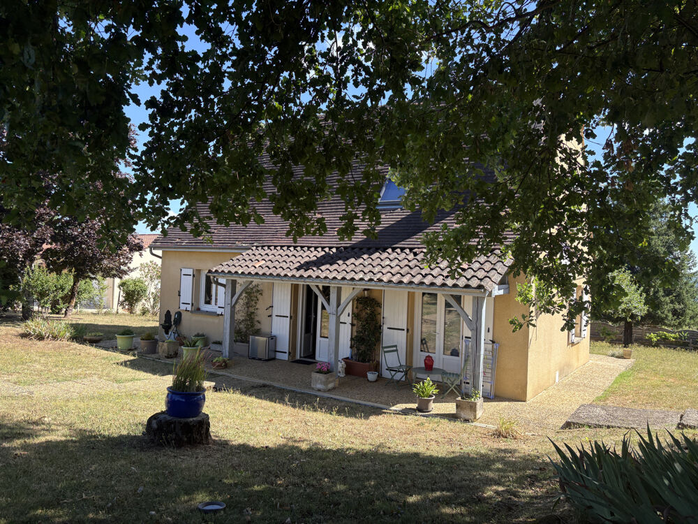 Maison individuelle avec parc arboré et vue sur la campagne À moins de 10 minutes à pied du centre médiéval