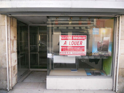 Centre  FUMEL ! ~Local commercial  avec vitrine  - Deux pièces - WC~Emplacement plein centre - Loyer ... 250 47500 Fumel