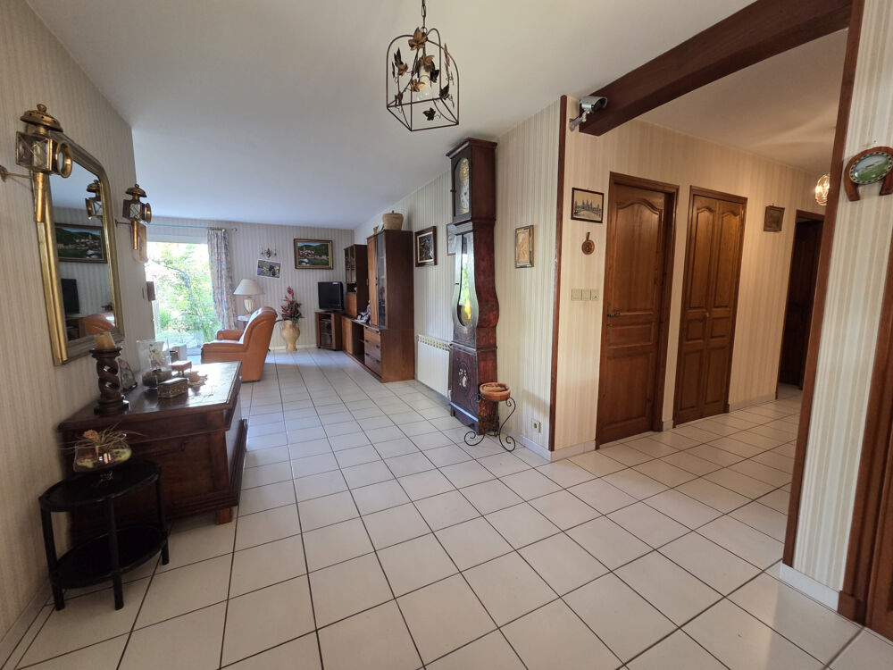 Vente Maison Superbe maison de 172 m2 avec sous sol Castillonnes