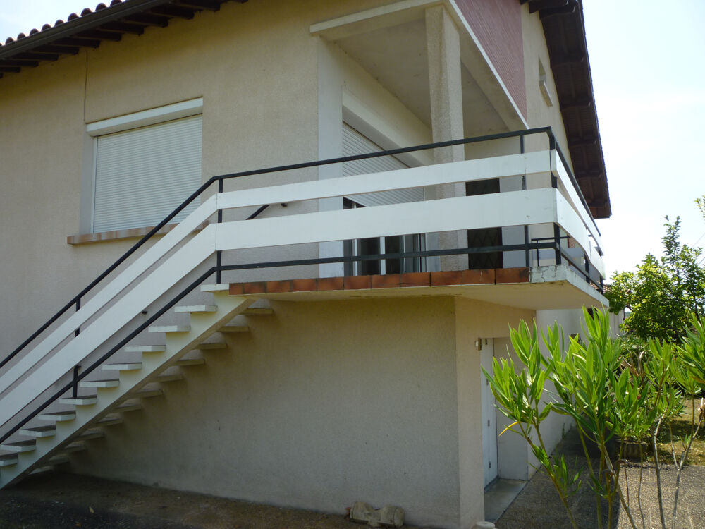 Grande maison en pierre de 170 m2 Deux appartements indépendants Idéale pour famille recomposée ou projet