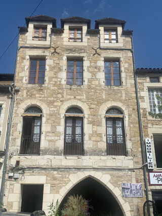  Maison Puy-l'Évêque (46700)