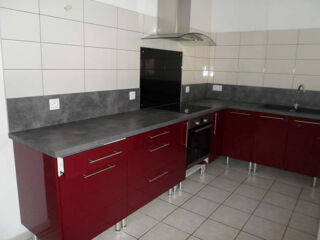  Appartement à louer 4 pièces 96 m²