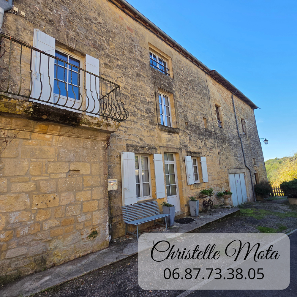 Maison 12 pièces 294 m² · à Beaumont du Perigord · 294 m² · 400 000 €